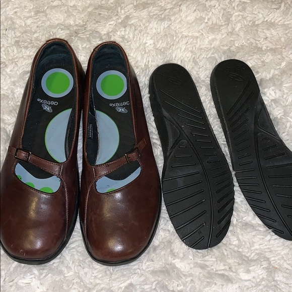 custom comfort shoes